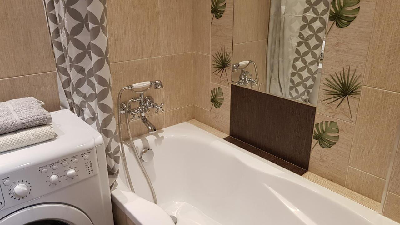 Apartament Centrum Przy Maxie Тарнов Екстериор снимка
