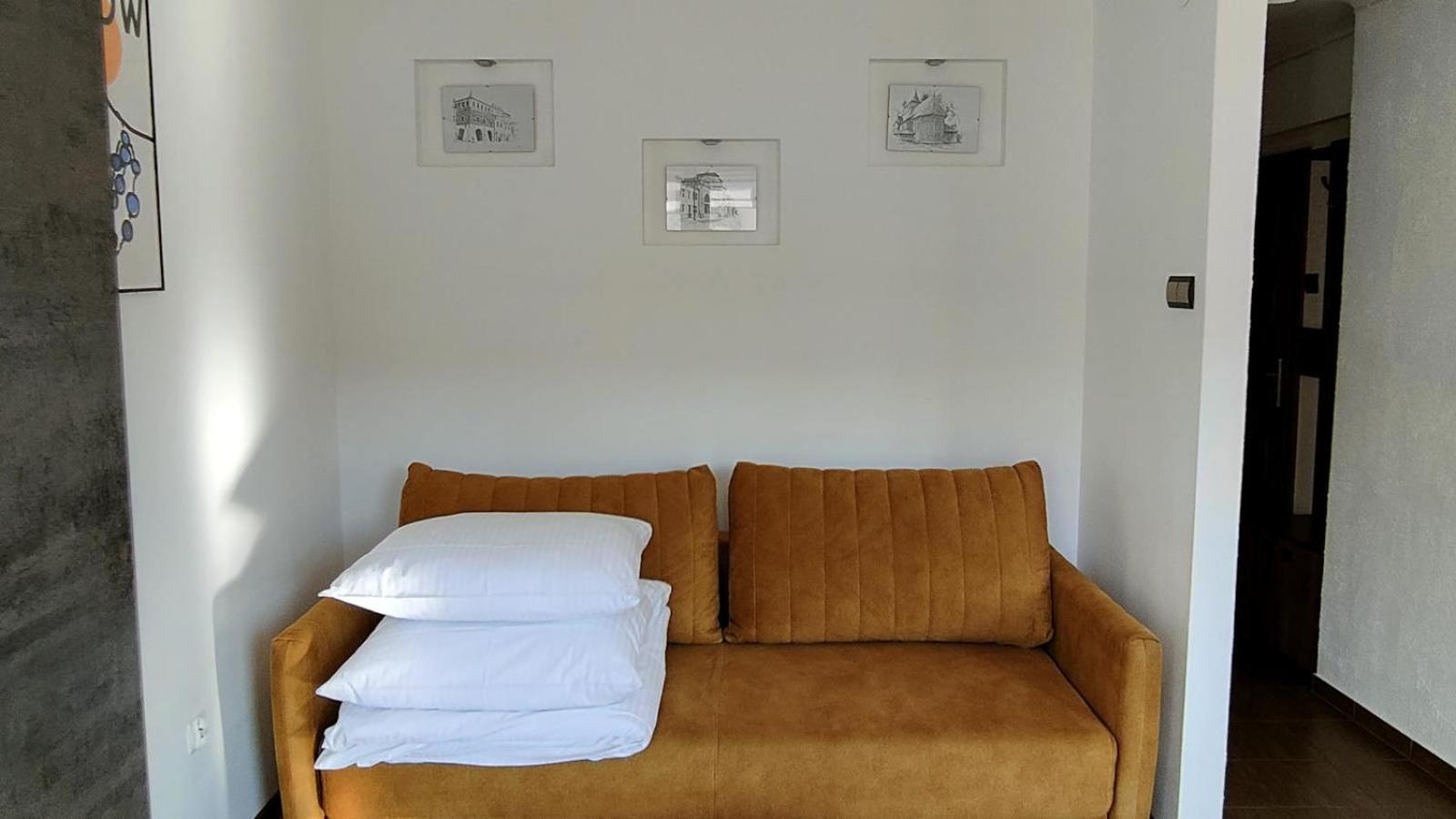 Apartament Centrum Przy Maxie Тарнов Екстериор снимка
